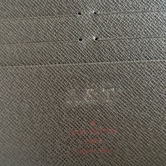 Louis Vuitton insolate wallet - Picture 8 of 11